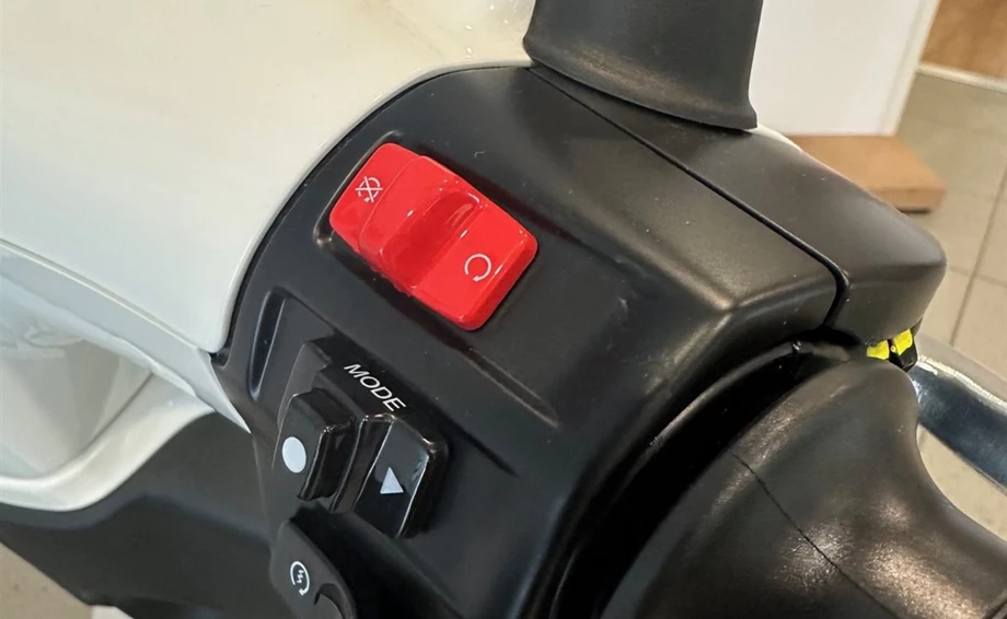 Angebot Vespa Sprint 125 Bild 4: Angebot Vespa Sprint 125