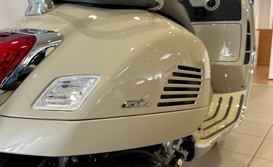 Angebot Vespa GTS 125 Bild 3: Angebot Vespa GTS 125