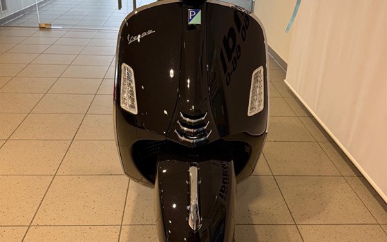 Neufahrzeug Vespa GTS 310 Super - Bild 4 Neufahrzeug Vespa GTS 310 Super - Bild 4