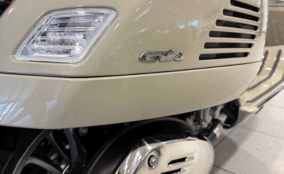 Angebot Vespa GTS 310 Bild 2: Angebot Vespa GTS 310