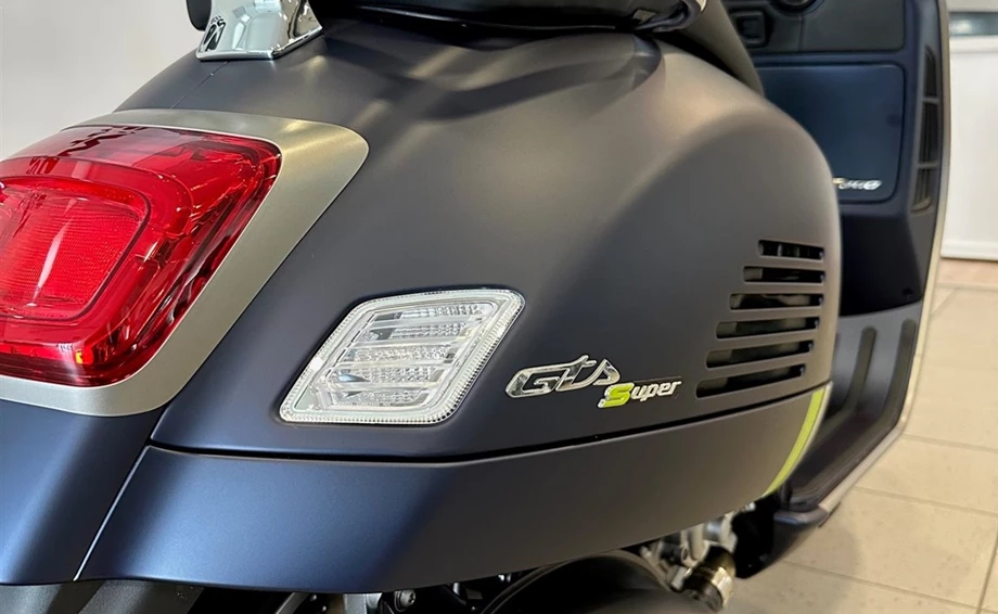 Angebot Vespa GTS 125 Super Tech Bild 2: Angebot Vespa GTS 125 Super Tech