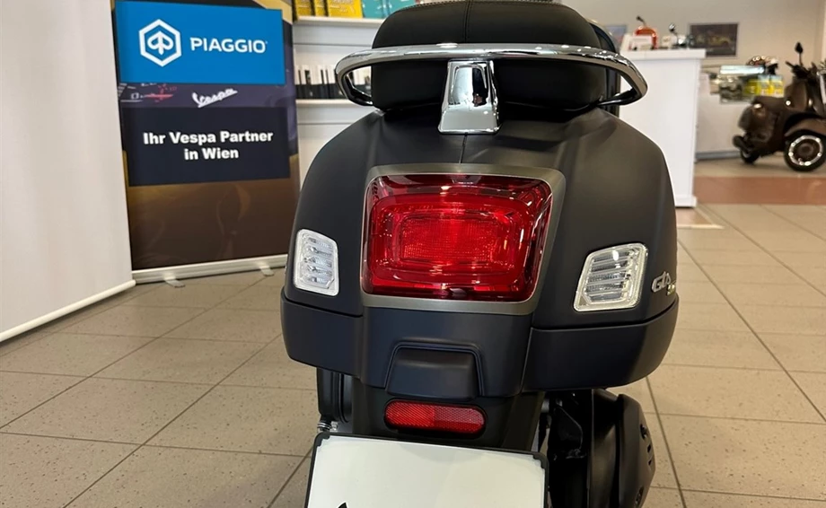 Angebot Vespa GTS 125 Super Tech Bild 3: Angebot Vespa GTS 125 Super Tech