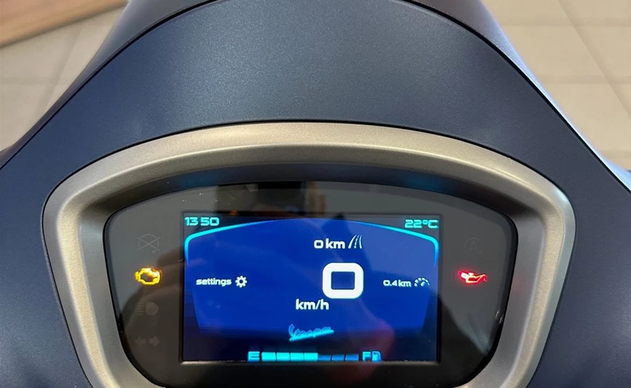 Angebot Vespa GTS 125 Super Tech Bild 4: Angebot Vespa GTS 125 Super Tech