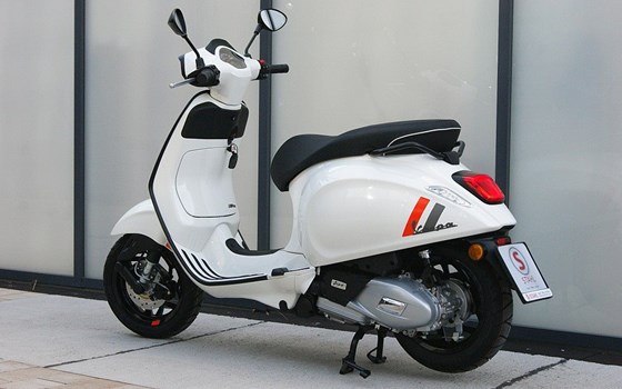 Neufahrzeug Vespa Sprint 125 S - Bild 10 Neufahrzeug Vespa Sprint 125 S - Bild 10