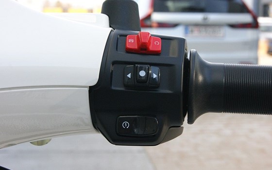 Neufahrzeug Vespa Sprint 125 S - Bild 7