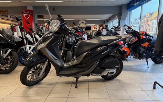 Gebrauchtmotorrad Piaggio Medley 125 S - Bild 4
