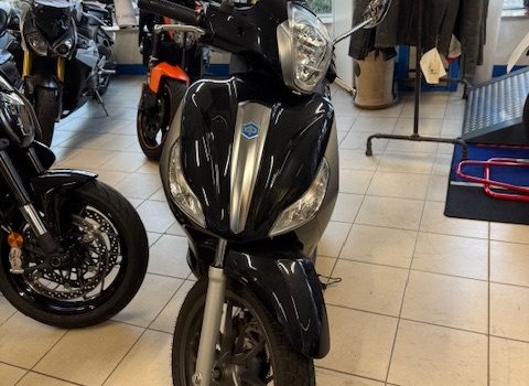 Gebrauchtmotorrad Piaggio Medley 125 S - Bild 2
