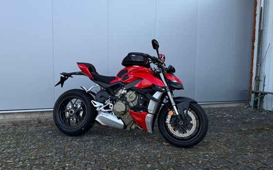 Gebrauchtmotorrad Ducati Streetfighter V4 - Bild 2