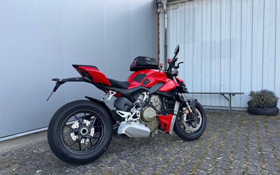 Gebrauchtmotorrad Ducati Streetfighter V4 - Bild 3