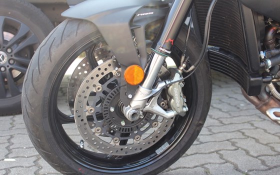 Gebrauchtmotorrad MV Agusta Brutale 800 R - Bild 3