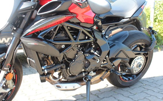 Gebrauchtmotorrad MV Agusta Dragster 800 - Bild 2