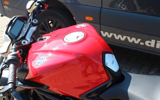 Gebrauchtmotorrad MV Agusta Dragster 800 - Bild 6