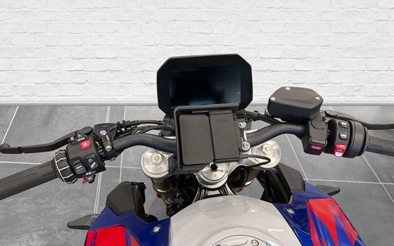 Gebrauchtmotorrad BMW F 900 R - Bild 6