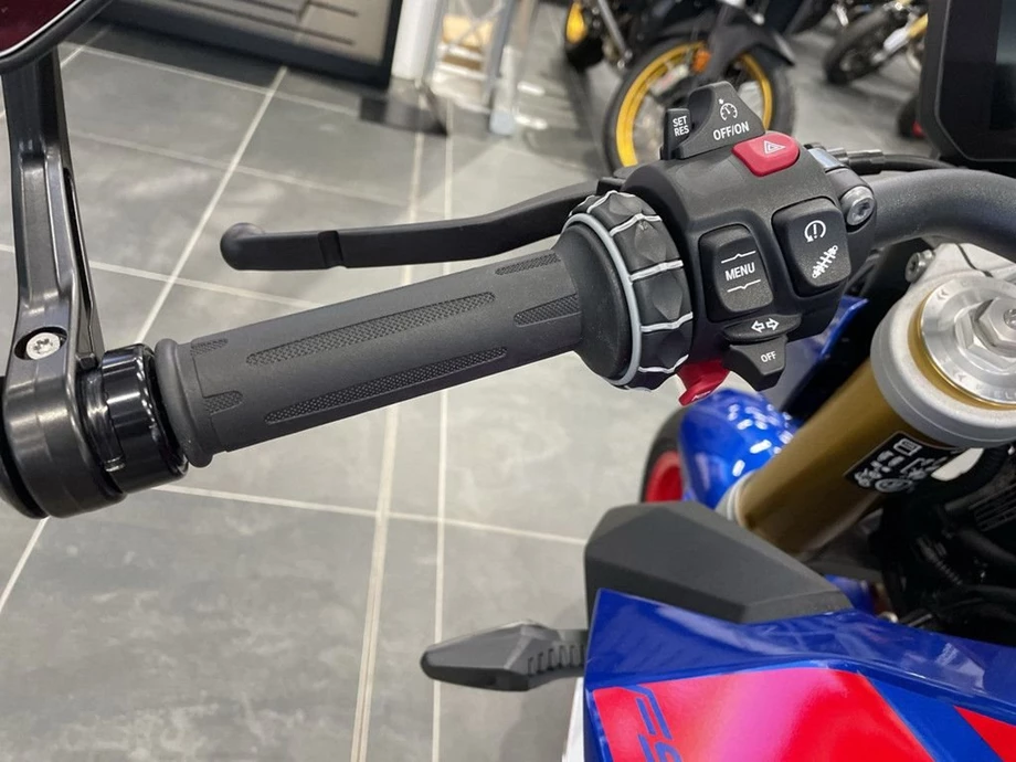 Angebot BMW F 900 R Bild 7: Angebot BMW F 900 R