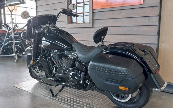 Gebrauchtmotorrad Harley-Davidson Softail Heritage Classic FLHC - Bild 13