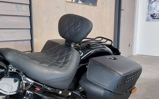 Gebrauchtmotorrad Harley-Davidson Softail Heritage Classic FLHC - Bild 14