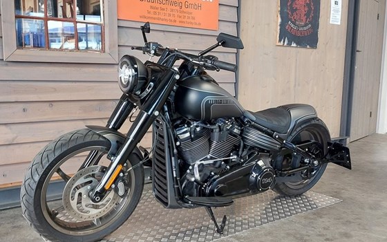 Gebrauchtmotorrad Harley-Davidson Softail Heritage Classic 114 FLHCS - Bild 11