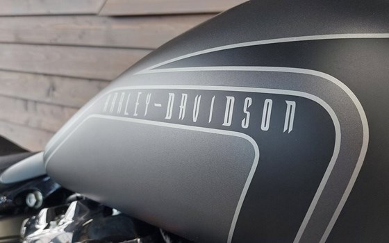 Gebrauchtmotorrad Harley-Davidson Softail Heritage Classic 114 FLHCS - Bild 4