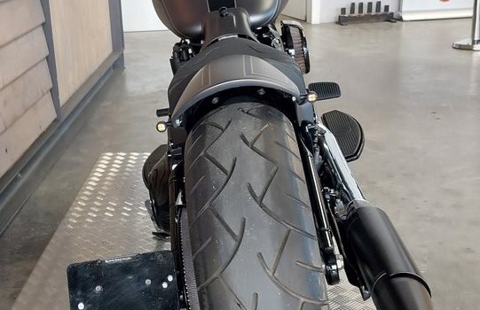 Gebrauchtmotorrad Harley-Davidson Softail Heritage Classic 114 FLHCS - Bild 8