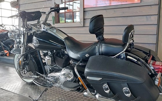 Gebrauchtmotorrad Harley-Davidson Road King Custom FLHRS - Bild 12