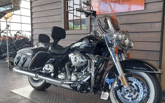 Gebrauchtmotorrad Harley-Davidson Road King Custom FLHRS - Bild 3