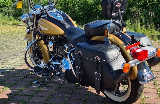 Gebrauchtmotorrad Harley-Davidson Softail Heritage Classic FLSTC - Bild 11