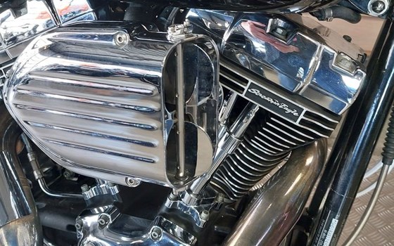 Gebrauchtmotorrad Harley-Davidson Softail Fat Boy FLSTF - Bild 8