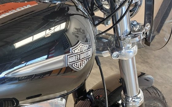 Gebrauchtmotorrad Harley-Davidson Dyna Fat Bob FXDF - Bild 5