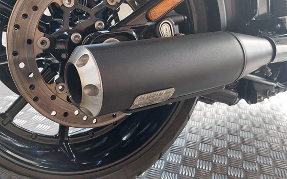 Gebrauchtmotorrad Harley-Davidson Softail Breakout FXSB - Bild 10