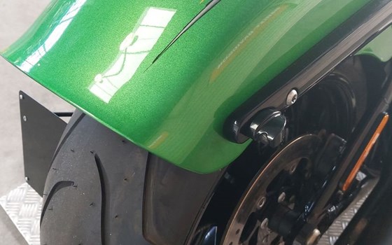 Gebrauchtmotorrad Harley-Davidson Softail Breakout FXSB - Bild 9