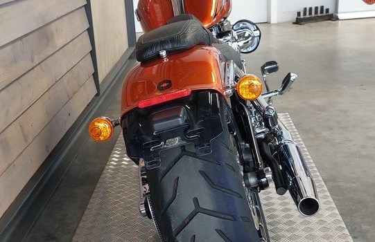 Gebrauchtmotorrad Harley-Davidson CVO Breakout FXSBSE - Bild 9