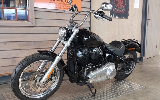 Gebrauchtmotorrad Harley-Davidson Softail Standard FXST - Bild 11