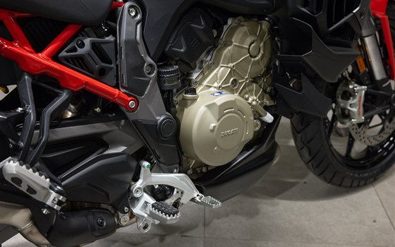 Neufahrzeug Ducati Multistrada V4 S - Bild 4 Neufahrzeug Ducati Multistrada V4 S - Bild 4