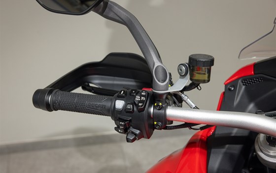 Neufahrzeug Ducati Multistrada V4 S - Bild 7 Neufahrzeug Ducati Multistrada V4 S - Bild 7
