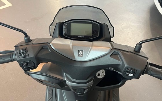 Gebrauchtmotorrad Suzuki Burgman Street 125EX - Bild 6