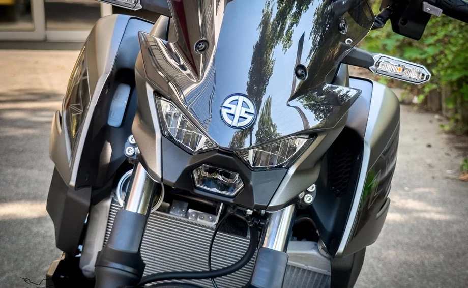 Angebot Kawasaki Z7 Hybrid Bild 7: Angebot Kawasaki Z7 Hybrid