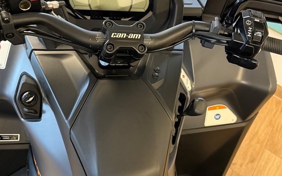 Neufahrzeug Can-Am Outlander MAX - Bild 6 Neufahrzeug Can-Am Outlander MAX - Bild 6