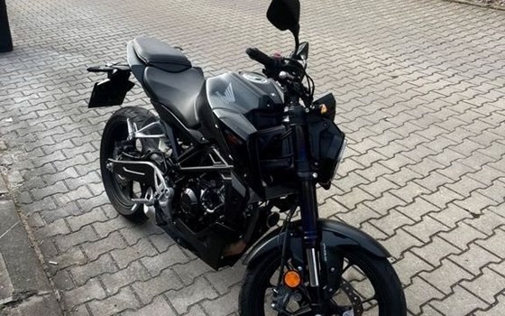 Motorrad Occasion Honda CB 125 - Bild 2