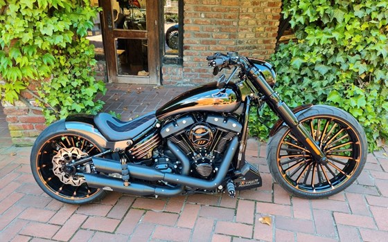 Neufahrzeug Harley-Davidson Softail Breakout 117 - Bild 1
