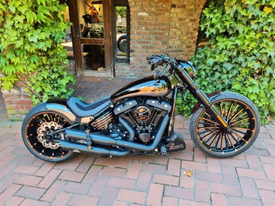 Softail Breakout 117