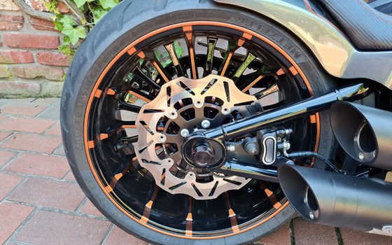 Neufahrzeug Harley-Davidson Softail Breakout 117 - Bild 17