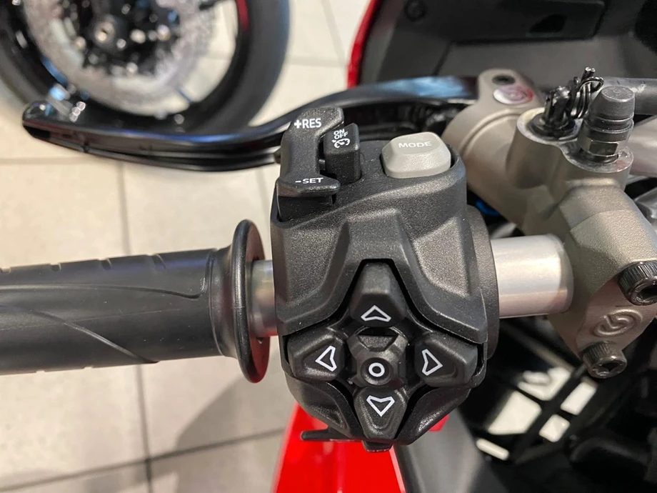 Angebot Ducati Panigale V2 Bild 8: Angebot Ducati Panigale V2