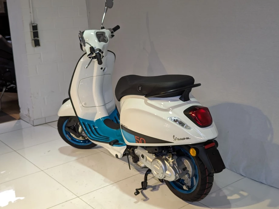 Angebot Vespa Primavera 50 Color Vibe Bild 6: Angebot Vespa Primavera 50 Color Vibe