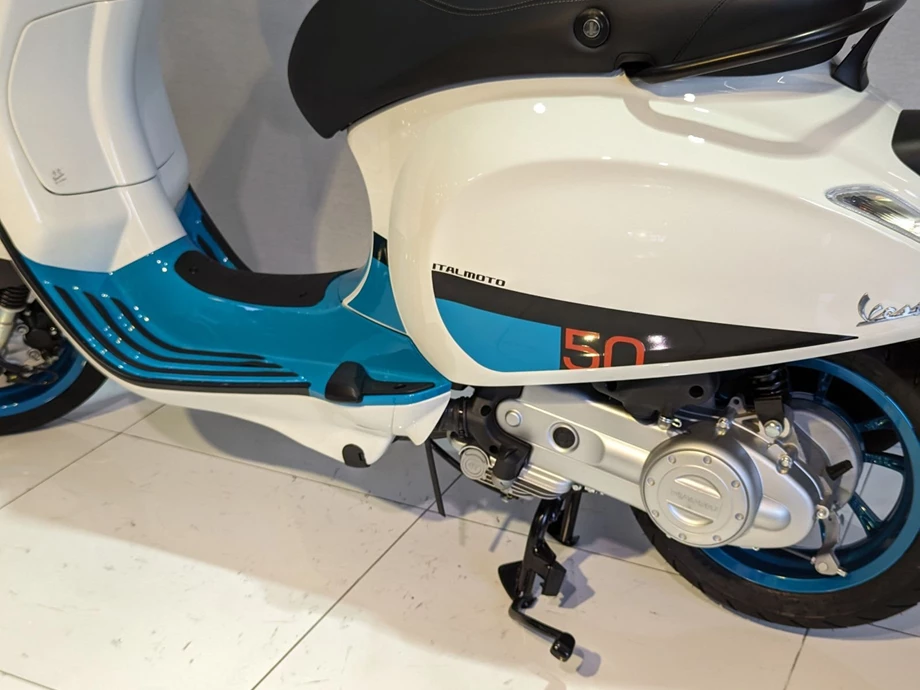 Angebot Vespa Primavera 50 Color Vibe Bild 8: Angebot Vespa Primavera 50 Color Vibe