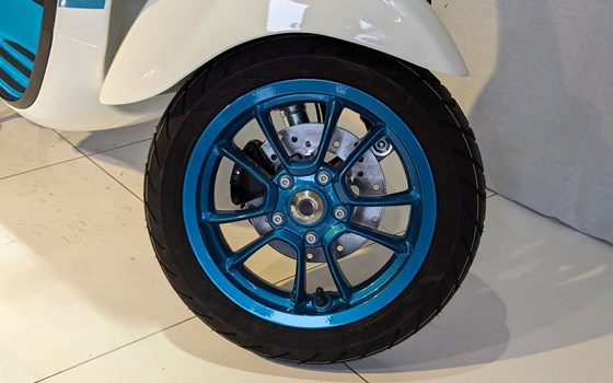 Neufahrzeug Vespa Primavera 50 Color Vibe - Bild 9