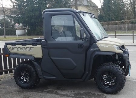 Neumotorrad CFMOTO UFORCE 1000