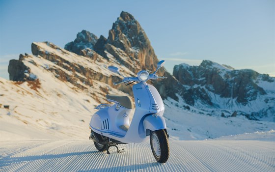 Neufahrzeug Vespa 946 Snake - Bild 2