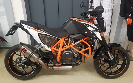 Gebrauchtmotorrad KTM 690 Duke R - Bild 1 Gebrauchtmotorrad KTM 690 Duke R - Bild 1
