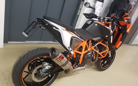 Gebrauchtmotorrad KTM 690 Duke R - Bild 3 Gebrauchtmotorrad KTM 690 Duke R - Bild 3