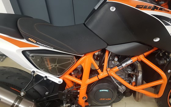Gebrauchtmotorrad KTM 690 Duke R - Bild 4 Gebrauchtmotorrad KTM 690 Duke R - Bild 4